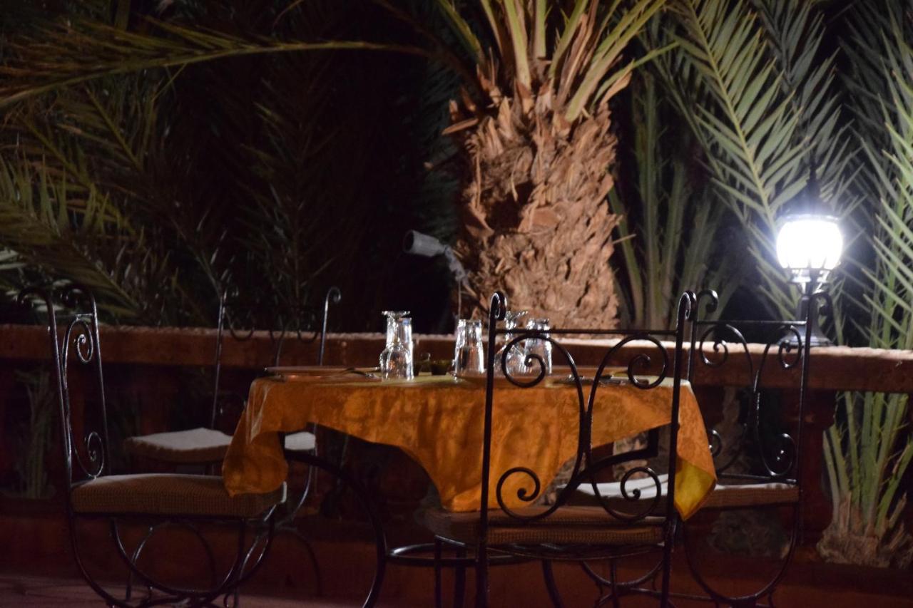 Hotel Carrefour Des Nomades M’hamid El Ghizlane Exterior foto
